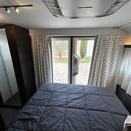 Caravan Senigallia 营地